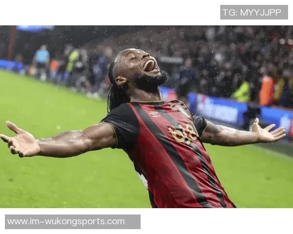 塞梅尼奥英超表现均衡左脚81射进8球右脚69射进10球